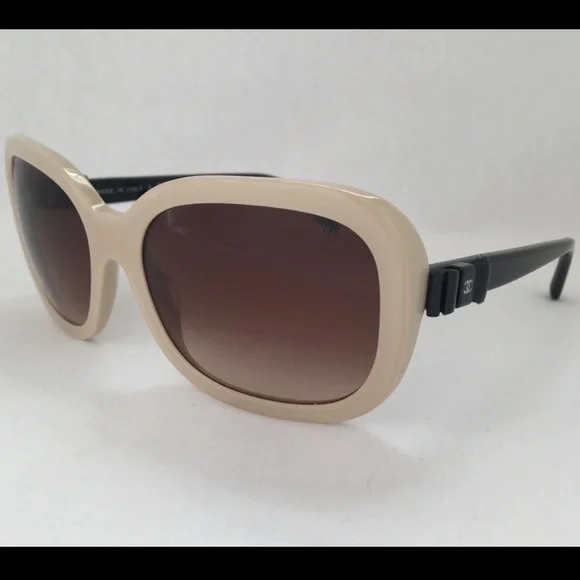 CHANEL SUNGLASSES  Beige/Black  bows size 58 (Narrow Fit) Explore a Chanel Beige & Black 5280-Q Bow Sunglasses  main image 2